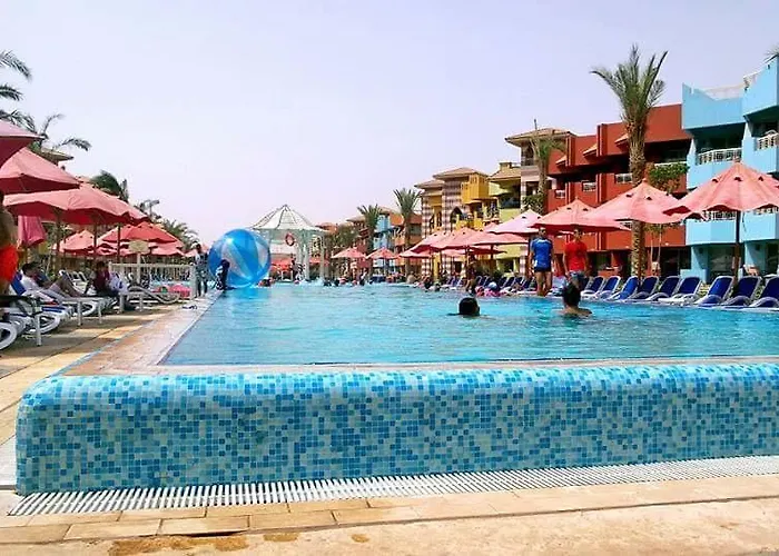 Chalet شاليهات بورتو ساوث بيتش للأسر فقط An *