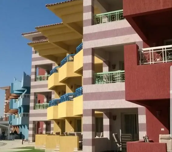 شاليهات بورتو ساوث بيتش للأسر فقط An Ain Sukhna