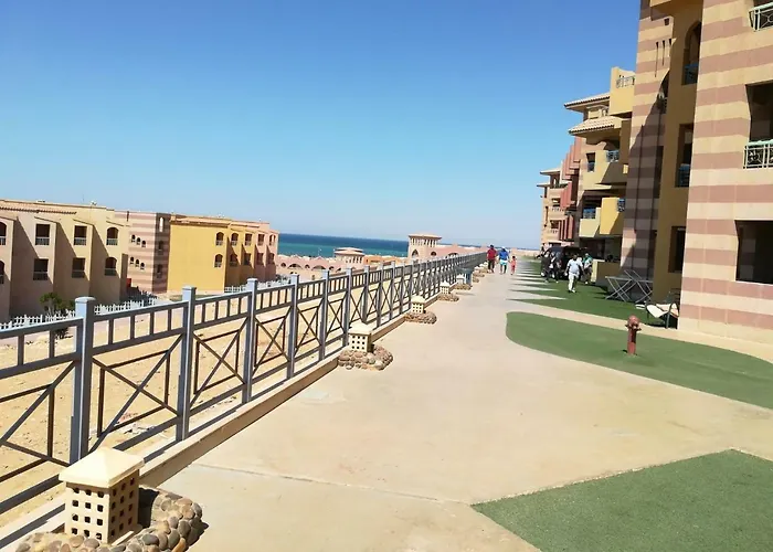 شاليهات بورتو ساوث بيتش للأسر فقط An Ain Sukhna